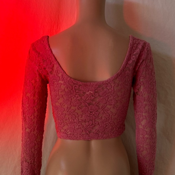 MOSSIMO Mesh Flower Top - Picture 5 of 5